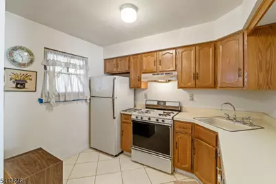 5 Lily Ct, Edison, NJ 08820 - Photo 6