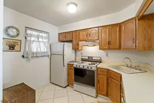 5 Lily court, Edison, NJ 08820 - Photo 6