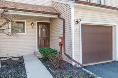 5 Lily Ct, Edison, NJ 08820 - Photo 4