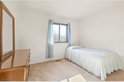 5 Lily Ct, Edison, NJ 08820 - Photo 18