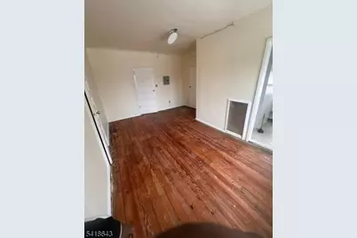 45 Finlay Pl, Newark, NJ 07106 - Photo 6