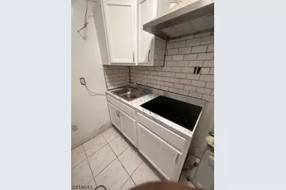 45 Finlay Pl, Newark, NJ 07106 - Photo 2