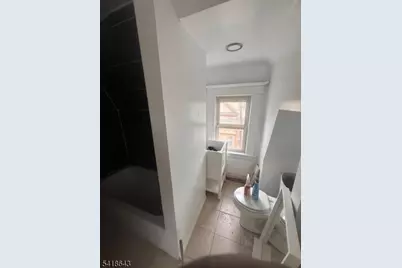 45 Finlay Pl, Newark, NJ 07106 - Photo 10