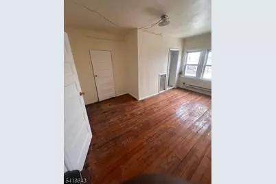 45 Finlay Pl, Newark, NJ 07106 - Photo 4