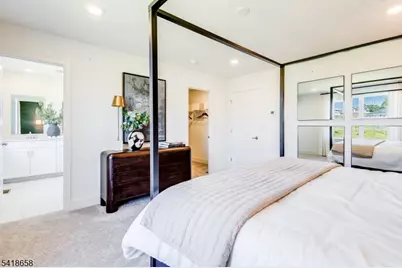 81 Eastwood Ter, East Hanover Township, NJ 07936 - Photo 22