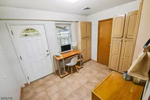 63 Waydell St, Newark, NJ 07105 - Photo 10