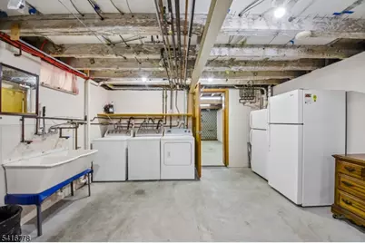 63 Waydell St, Newark, NJ 07105 - Photo 40