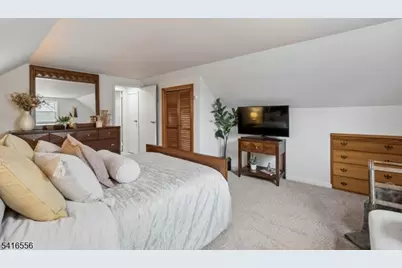 13 Central Ave, Pompton Lakes, NJ 07442 - Photo 12