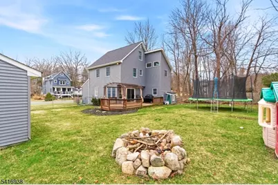 27 Schwarz Blvd, Jefferson Township, NJ 07849 - Photo 2