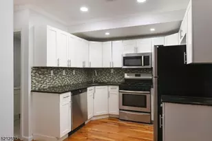 131 Armstrong Ave, Jersey City, NJ 07305 - Photo 10