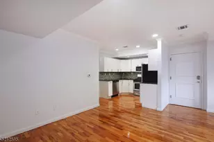 131 Armstrong Ave, Jersey City, NJ 07305 - Photo 8