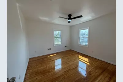 1127 Earle Pl, Plainfield, NJ 07062 - Photo 10