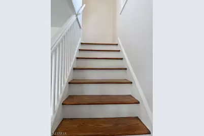 1127 Earle Pl, Plainfield, NJ 07062 - Photo 8