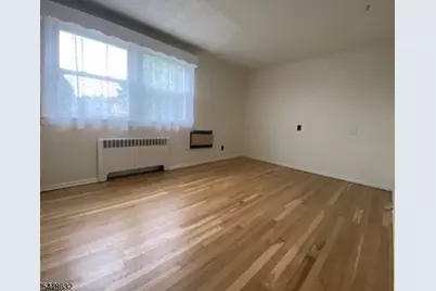 1968 Vauxhall Rd, Union Township, NJ 07083 - Photo 8