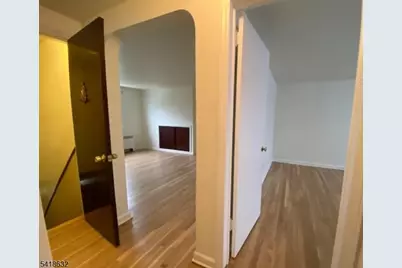 1968 Vauxhall Rd, Union Township, NJ 07083 - Photo 4