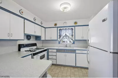 2970 Aberdeen Rd, Union Township, NJ 07083 - Photo 8