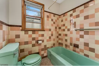 130 Howard Ave, South Bound Brook Boro, NJ 08880 - Photo 12