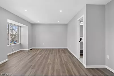 66 Pear Tree Ln, Franklin Township, NJ 08823 - Photo 10