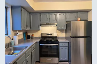 74 Schindler Sq, Washington Township, NJ 07840 - Photo 4