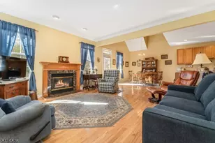 1 Joseph Dr, Raritan Township, NJ 08822 - Photo 4