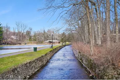 25 Bowers Rd, Caldwell Boro Twp., NJ 07006 - Photo 36