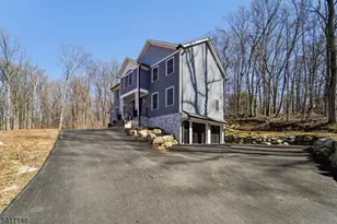 23 Meadow Ln, Sparta Township, NJ 07871 - Photo 4