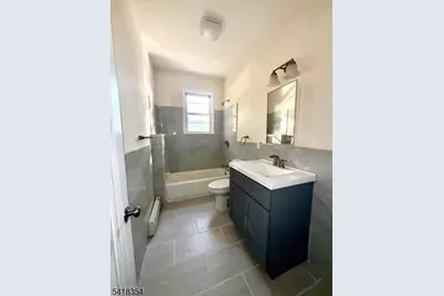 37 Field Pl #2R, Newark, NJ 07112 - Photo 8