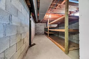 8 Flagg Way, Hillsborough Township, NJ 08844 - Photo 32