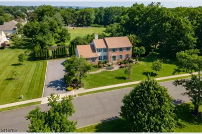 8 Flagg Way, Hillsborough Township, NJ 08844 - Photo 4