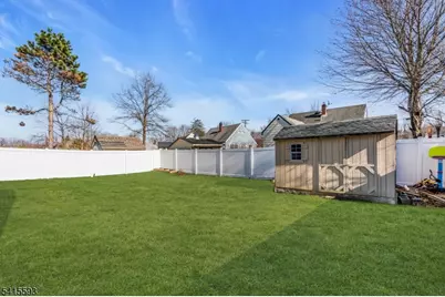 60 Watson Dr, Dover, NJ 07801 - Photo 32