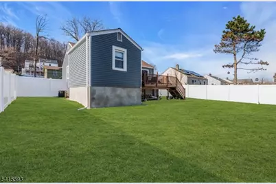 60 Watson Dr, Dover, NJ 07801 - Photo 36