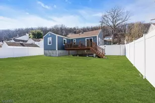 60 Watson Dr, Dover, NJ 07801 - Photo 34