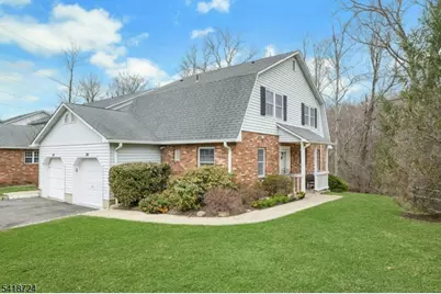 30 Coachlight Dr, Chatham Township, NJ 07928 - Photo 1