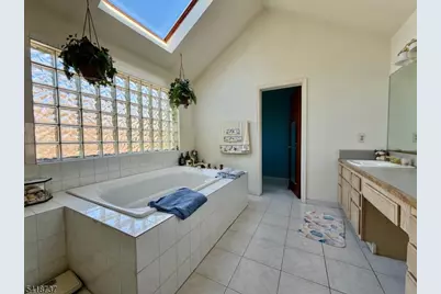 189 Schoolhouse Road, Jefferson Township, NJ 07438 - Photo 18