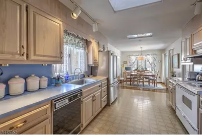 131 Post Kunhardt Rd, Bernardsville, NJ 07924 - Photo 18