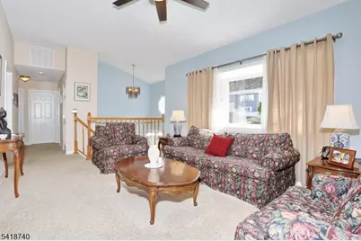 79 Highview Ter, Rockaway Township, NJ 07801 - Photo 6