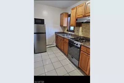 131 Park, East Rutherford, NJ 07073 - Photo 2