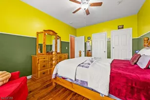 102 Treacy Ave, Newark, NJ 07108 - Photo 10