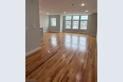 214 South 10th Street, Newark, NJ 07107 - Photo 8