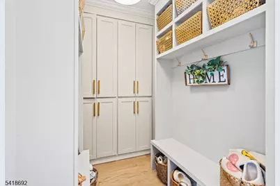 78 Glen Ave, Roseland, NJ 07068 - Photo 14