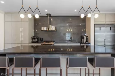 24 Bluffs Ct, Hamburg, NJ 07419 - Photo 10