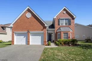 24 Bluffs Ct, Hamburg, NJ 07419 - Photo 34