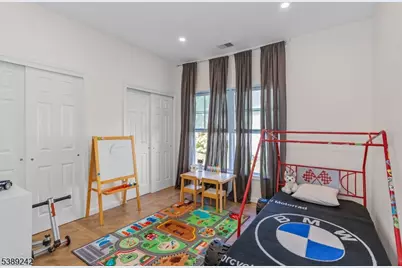 24 Bluffs Ct, Hamburg, NJ 07419 - Photo 20