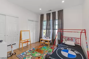 24 Bluffs Ct, Hamburg, NJ 07419 - Photo 20