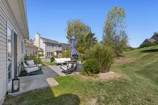 24 Bluffs Ct, Hamburg, NJ 07419 - Photo 34