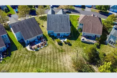 24 Bluffs Ct, Hamburg, NJ 07419 - Photo 38