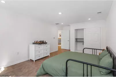 24 Bluffs Ct, Hamburg, NJ 07419 - Photo 24
