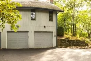 505 Lannon Ln, Bethlehem Township, NJ 08826 - Photo 2