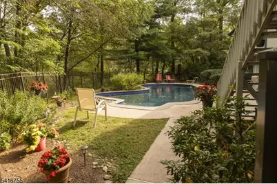 505 Lannon Ln, Bethlehem Township, NJ 08826 - Photo 4