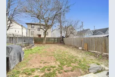 20 Geneva St, Elizabeth, NJ 07206 - Photo 26